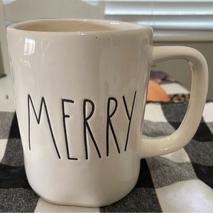 Merry rae dunn Christmas mug 🎄